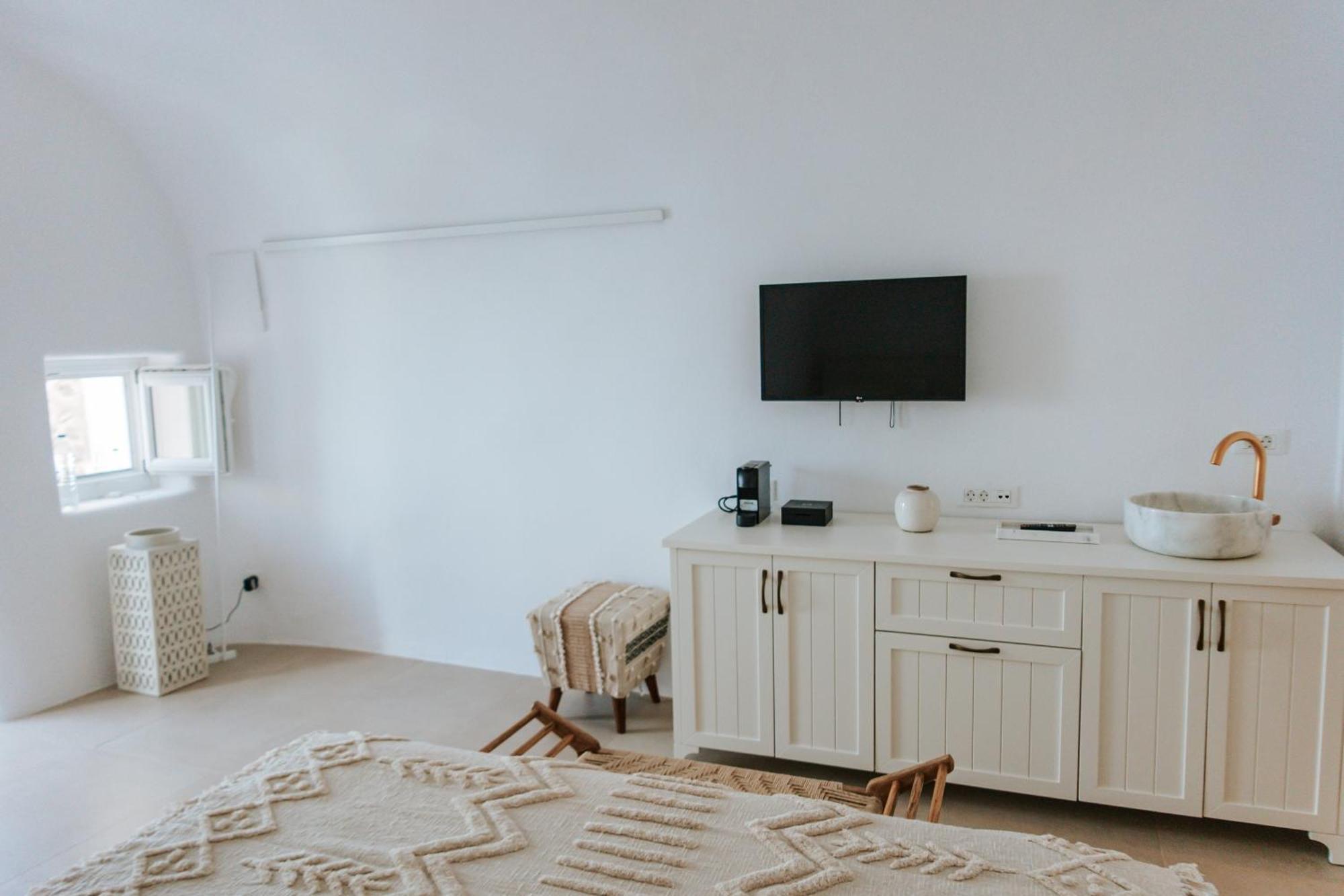 Отель Casasunsha Hybrid Retreat Santorini Тира Экстерьер фото